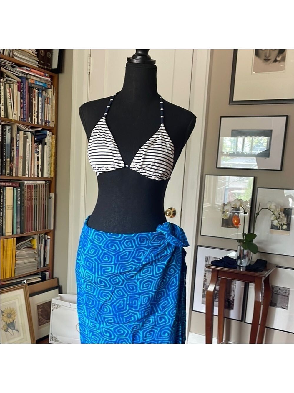 🌞🕶️👙J. Crew White and Blue Striped Bikini Top - BNWT in Size S🌞🕶️👙